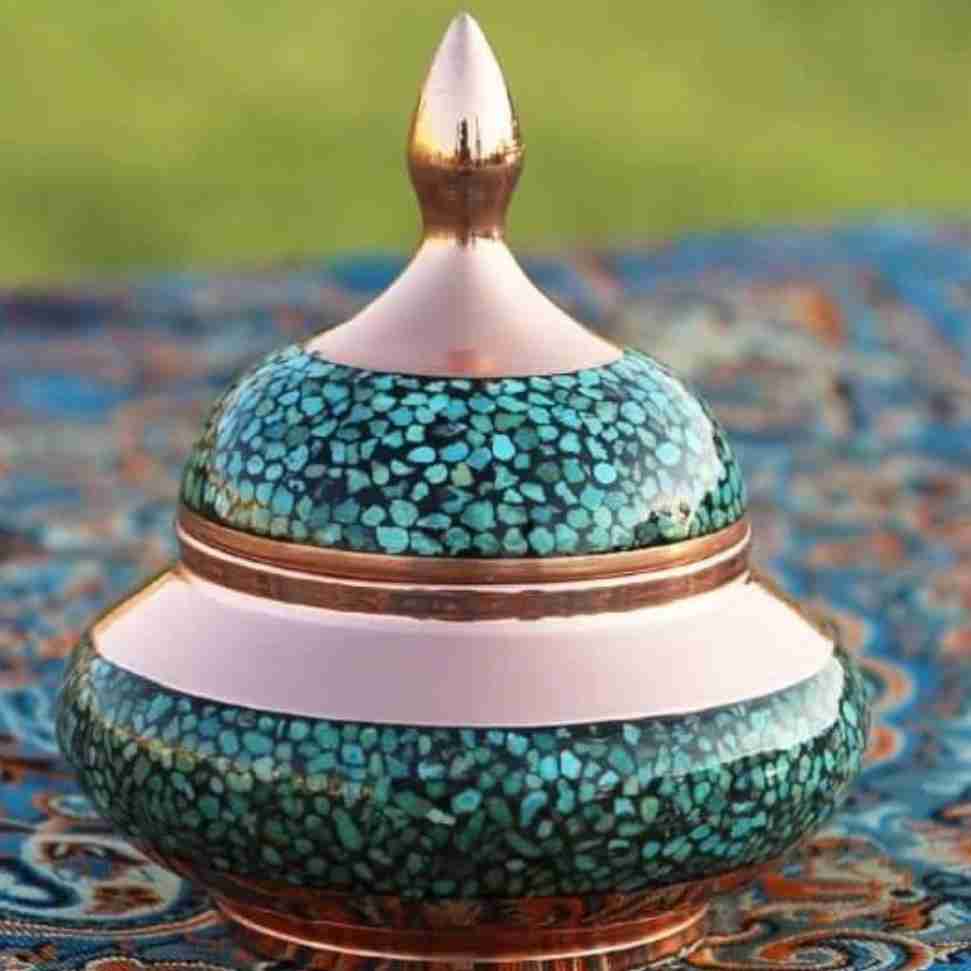 شکلات خوری فیروزه